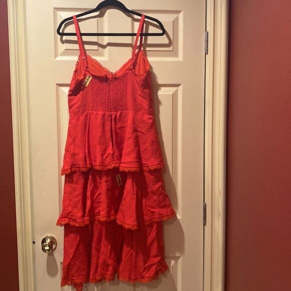 Marchesa Notte Red Tiered Midi Dress - Picture 11 of 13